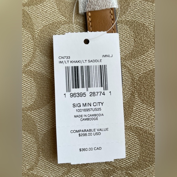 NWT!COACH SMALL CITY TOTE 23 IN SIGNATURE CANVAS (COACH CN733) - Picture 6 of 10